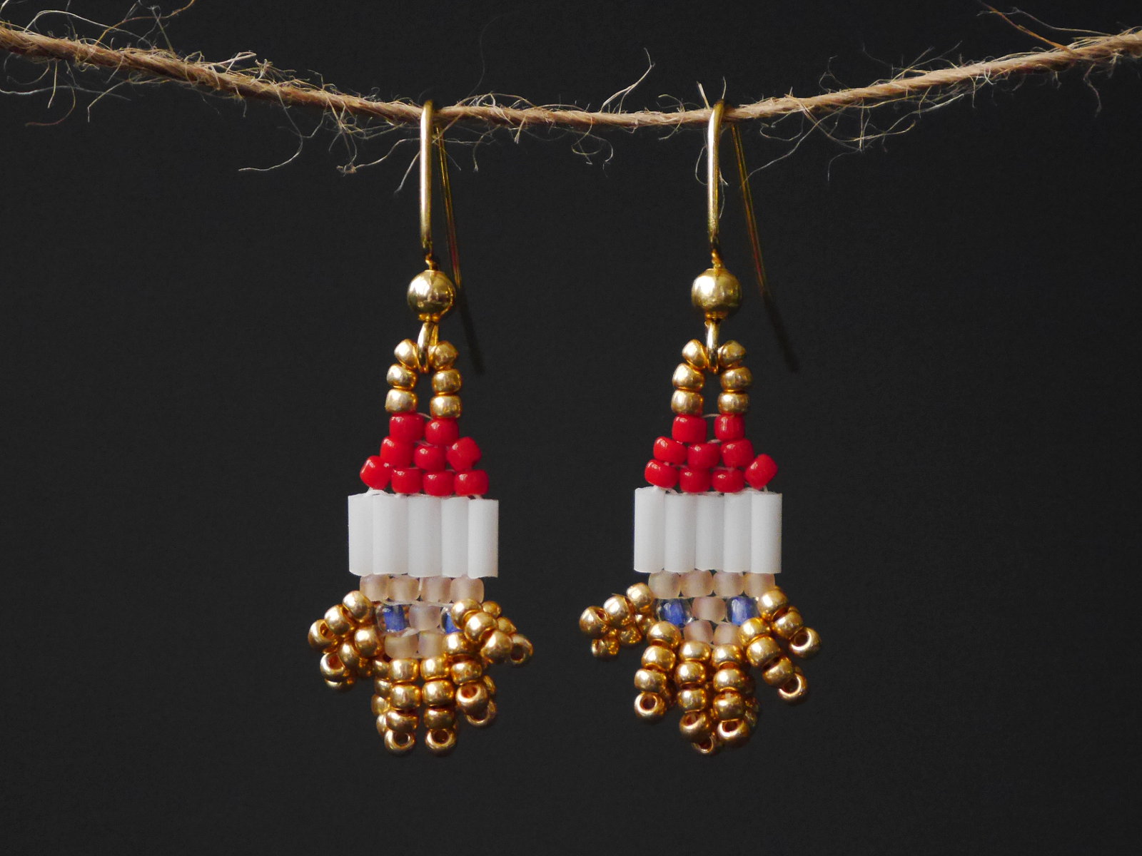 Details about   3-D Santa Claus Hand-Beaded Earrings w/ Hypo Allergenic Earwires 